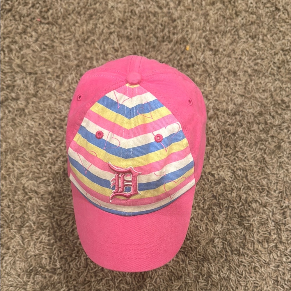 Detroit Genuine Merchandise Pink Striped Kids Cap